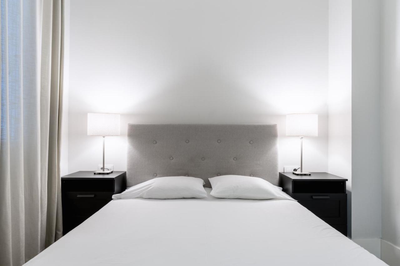 Aoa Green Gardens Suites Севілья Екстер'єр фото