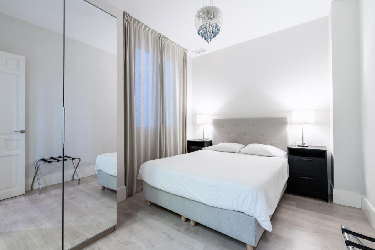 Aoa Green Gardens Suites Севілья Екстер'єр фото
